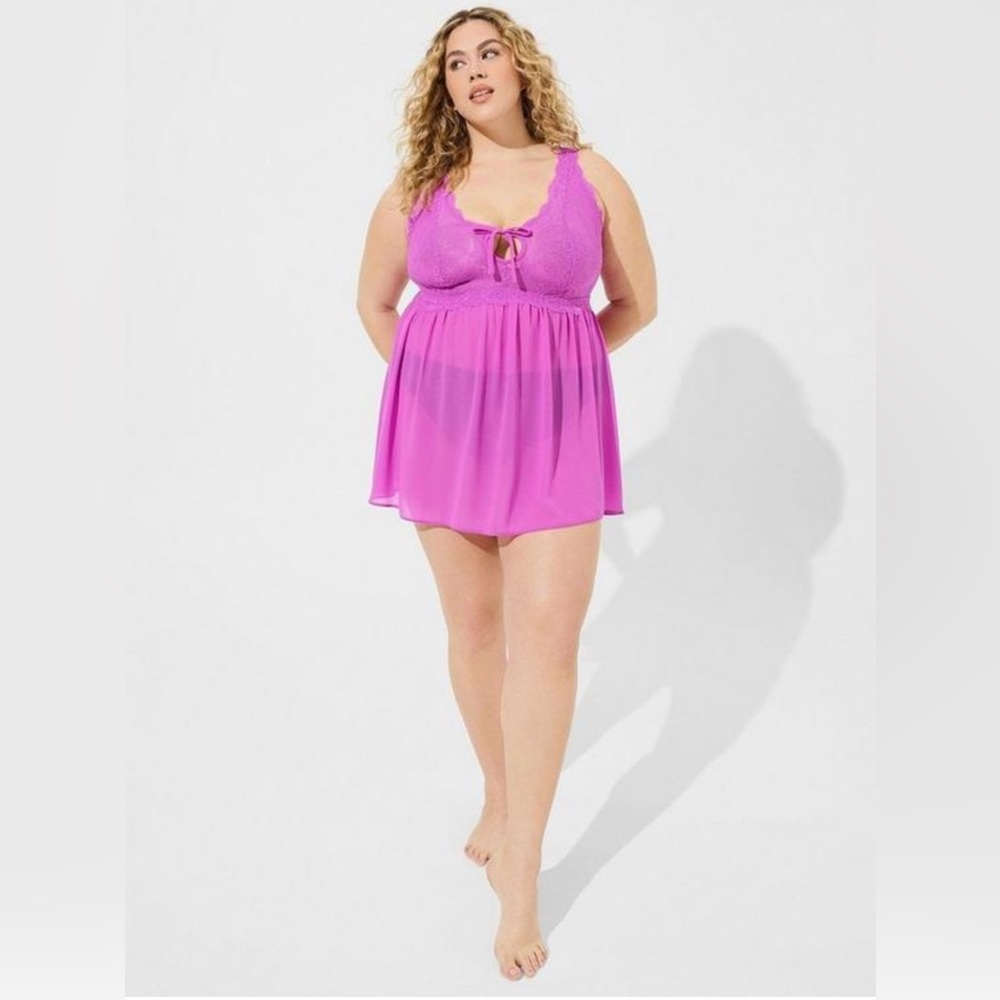 💜TORRID Lace Deep V Babydoll in Violet - Picture 2 of 10